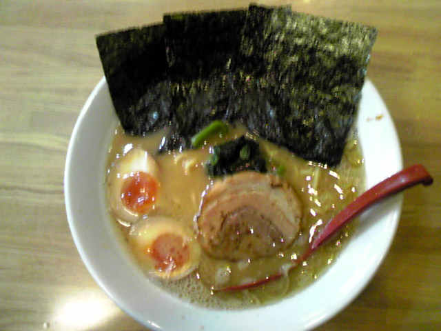 とんこつ醤油ラーメン